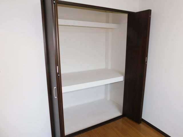 上水ハイツの収納|同物件別部屋の写真です