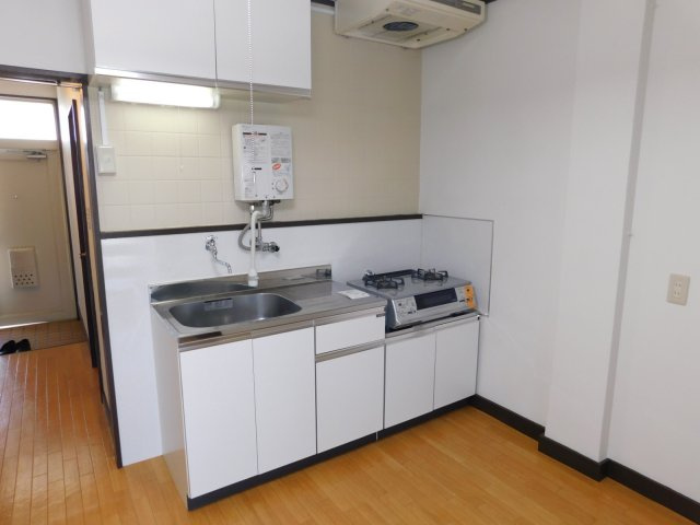 上水ハイツのキッチン|同物件別部屋の写真です