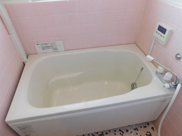 上水ハイツの浴室|同物件別部屋の写真です