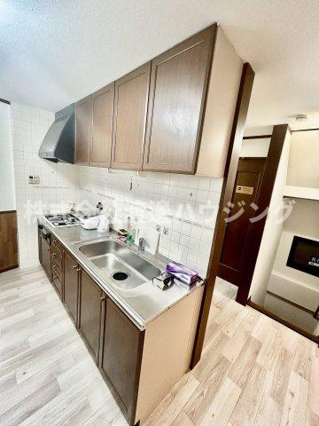 西成区岸里一戸建のキッチン