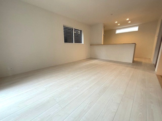 【居間・リビング】 | 呉市広古新開8丁目　限定1棟【外構付き】