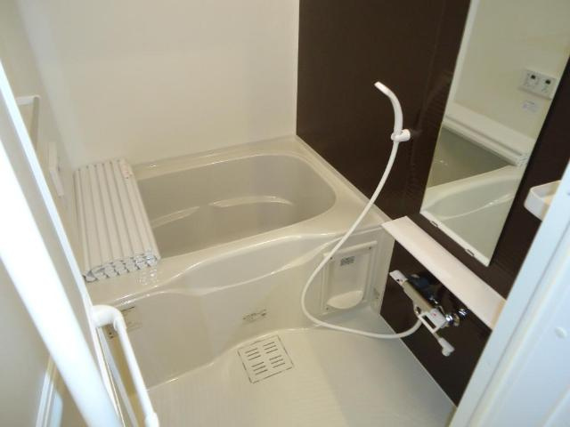 ア・ラ・メルシーの浴室|バス