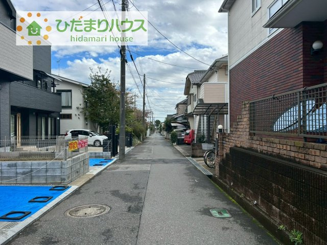 【前面道路含む現地写真】 | 我孫子市青山台2丁目第1期　新築戸建　2号棟