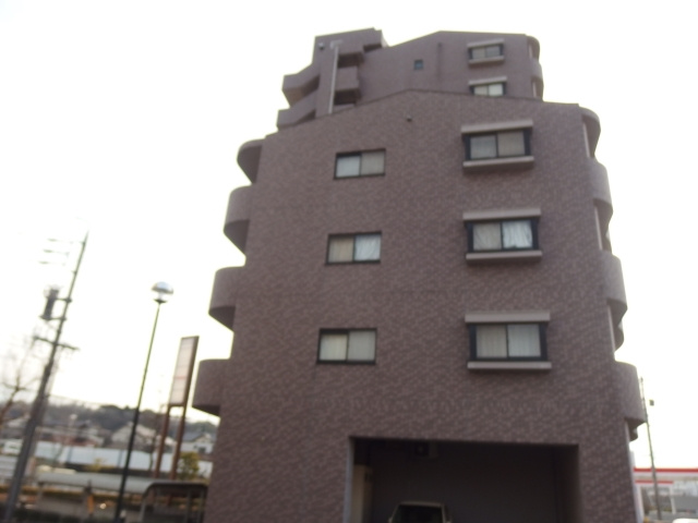 グランデュールの外観