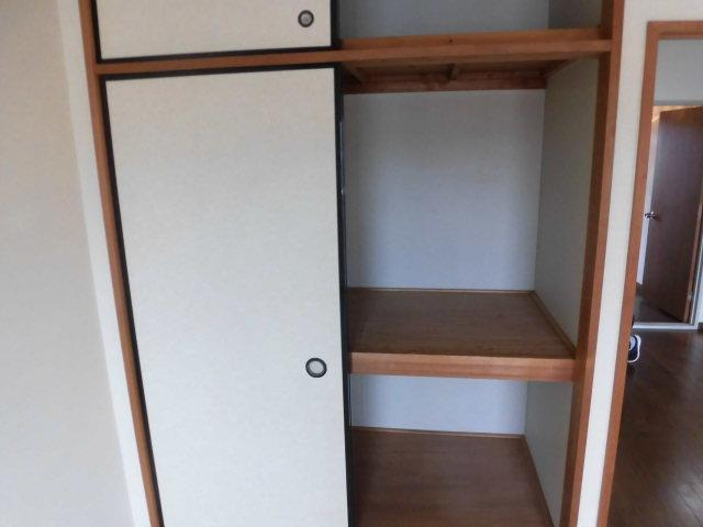 ロマリンダ・ローズⅡの収納|便利な収納スペースです