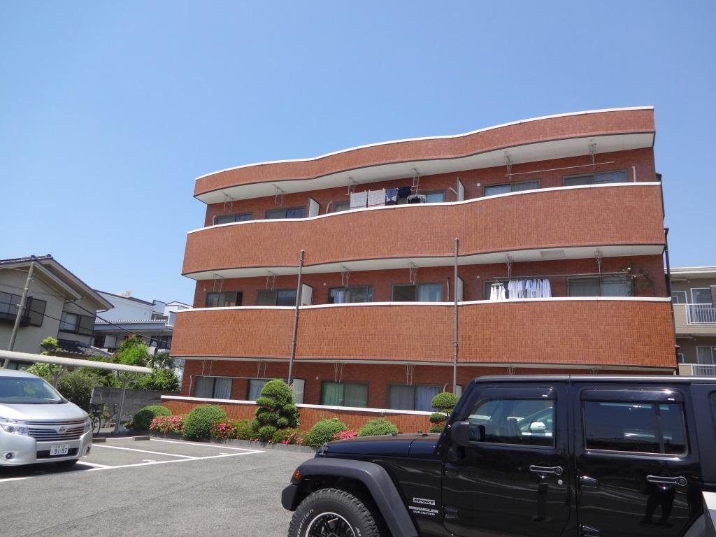 ロマリンダ・ローズⅡの駐車場|駐車場があります