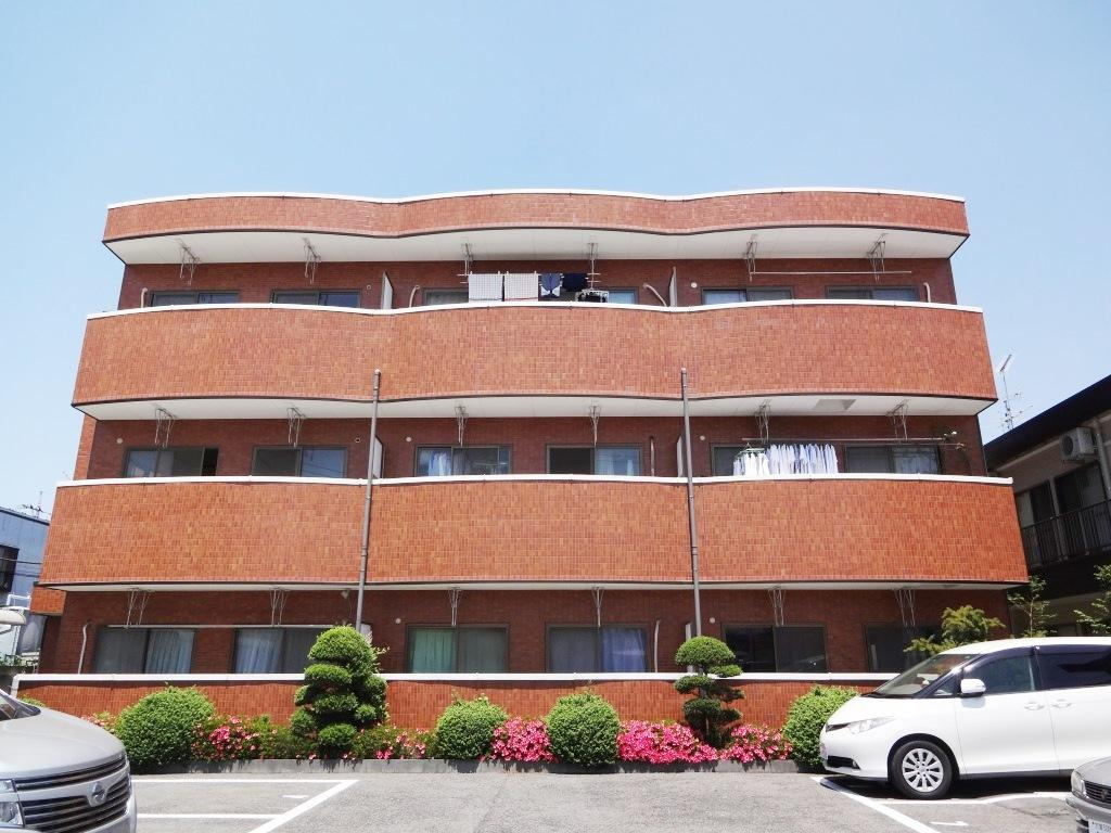 ロマリンダ・ローズⅡの外観|外はこのようになっています