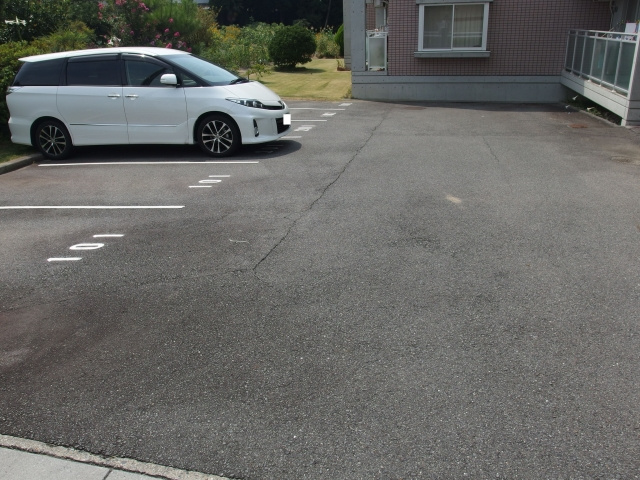 パルテールⅠの駐車場