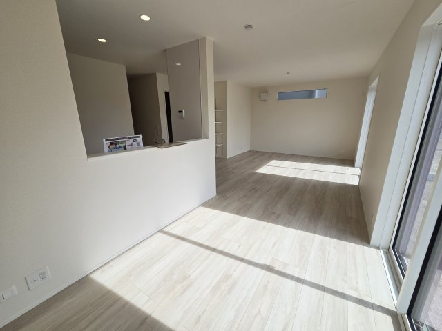 新築　桐生市相生町2丁目24-1期　LIGNAGE　1号棟の居間・リビング|新築　桐生市相生町2丁目24-1期　LIGNAGE