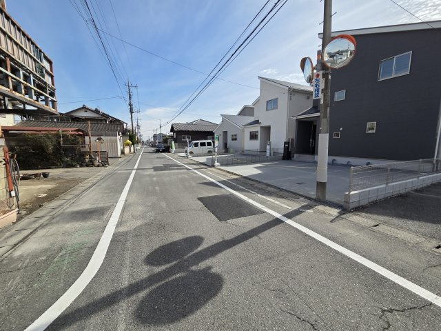 新築　桐生市相生町2丁目24-1期　LIGNAGE　1号棟の前面道路含む現地写真|現地写真　北東側前面道路幅員約6.2ｍ