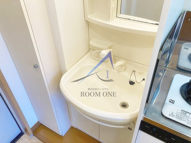 パインヒルズキリタの洗面所|独立洗面台です。