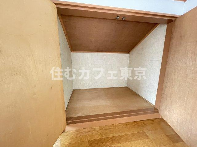 レジデンスATT立川の収納|ロフトの収納です
