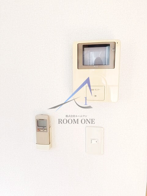 メゾン石神東池袋のセキュリティ|モニター付きインターホンです。