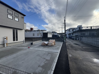 【前面道路含む現地写真】 | うるま市石川4期（全2棟）ラスト2号棟 | ※北西側公道4.5m～5.5m♪