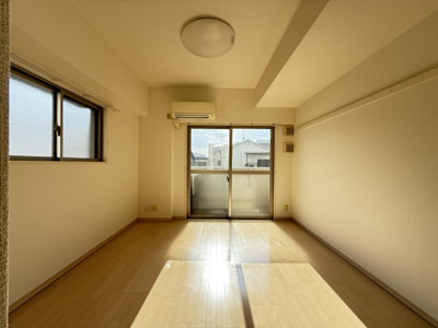 【居間・リビング】 | IKカーサ