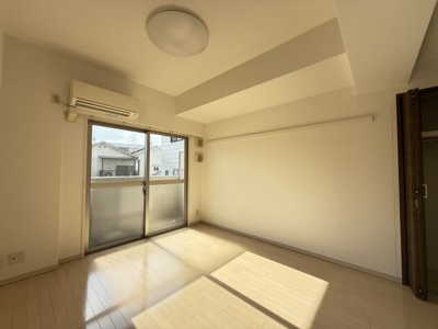 【居間・リビング】 | IKカーサ