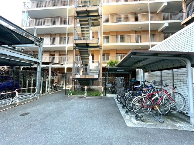 TOKYOシティトリエの駐輪場|1世帯1台置けます♪