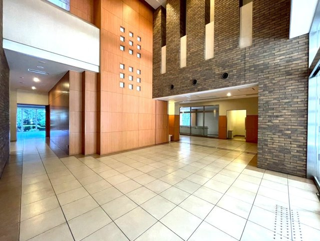 TOKYOシティトリエのその他共用部分|高級感のあるエントランス♪
