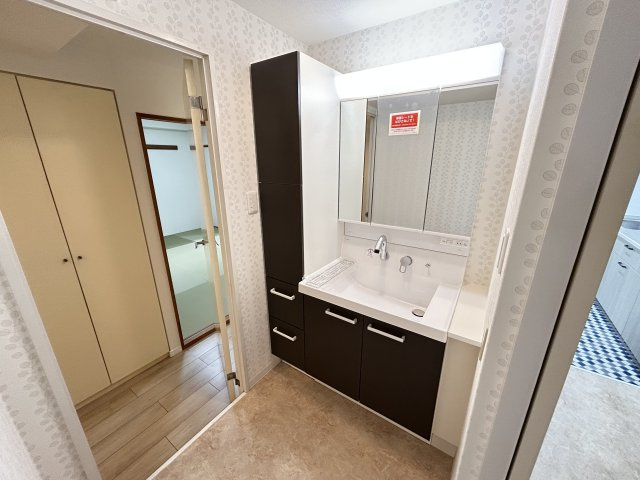 ネクステージ西神中央Ｂ棟の独立洗面台