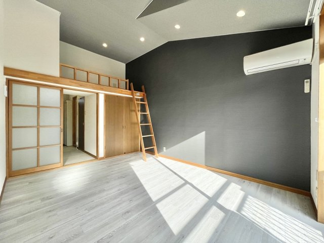 パールハイツの洋室