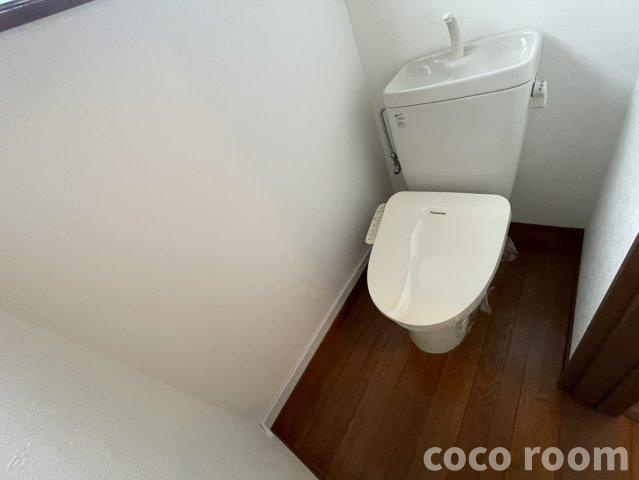 長房アパートのトイレ