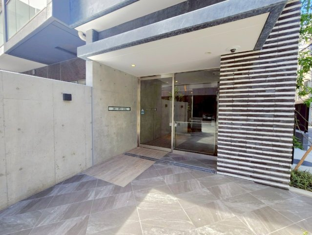 【エントランス】