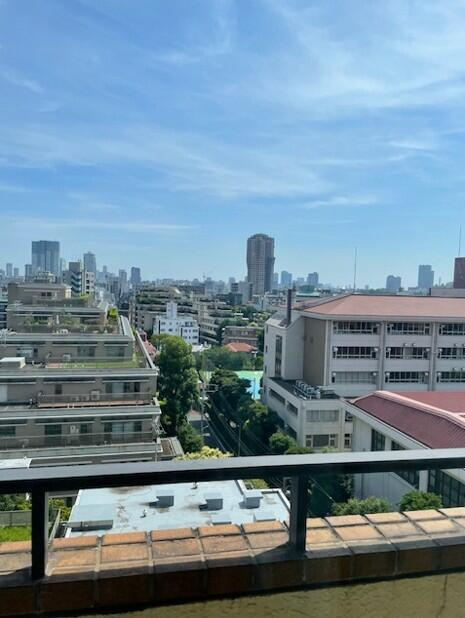 港区六本木５丁目の賃貸マンションの展望| 