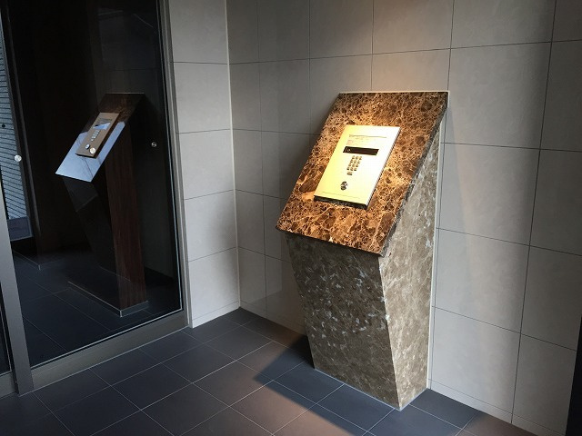 【エントランス】 | エントランスはオートロックなので女性の方も安心です