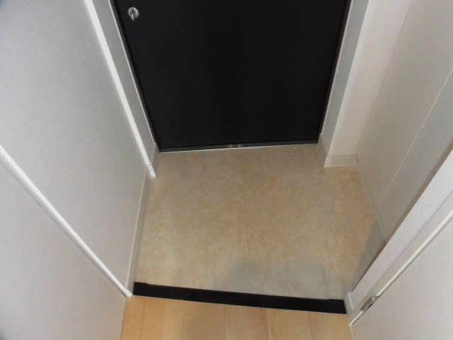 【玄関】 | シューズボックスも完備されている玄関です