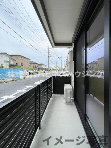 （仮称）キャメル柏の葉キャンパス7Bのバルコニー|外からの目が気にならないバルコニーで洗濯物が干せます