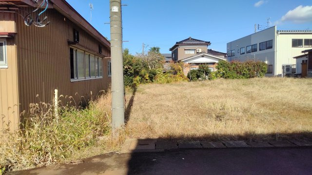 見附市市野坪町　売地の外観