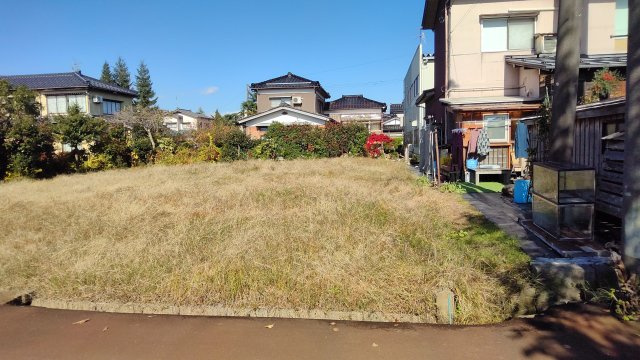 見附市市野坪町　売地の外観