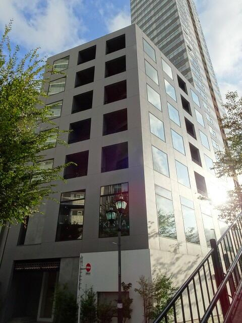 港区六本木７丁目の賃貸マンションの外観パース| 