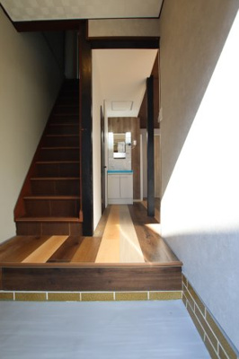 【玄関】 | 草尾戸建