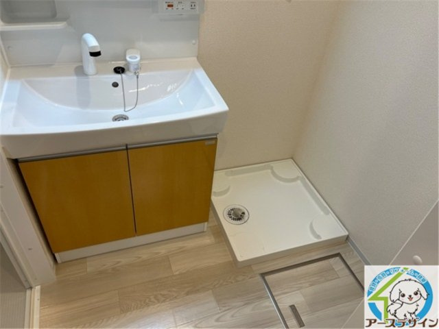 ファラリータ・ノエルの洗面所|パース写真