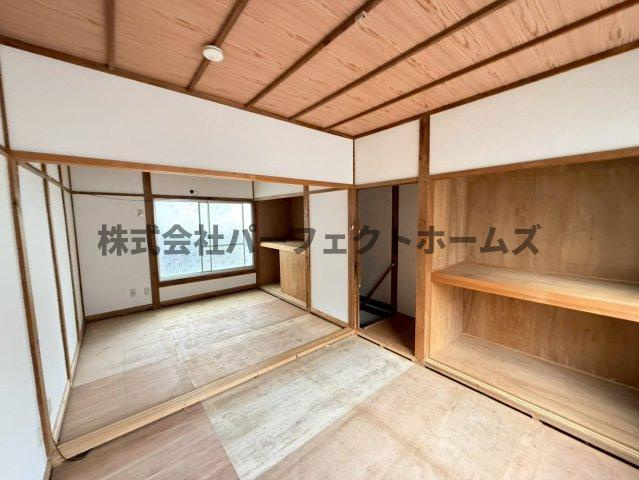 葛原新町戸建　賃貸の内装|内装は落ち着いています