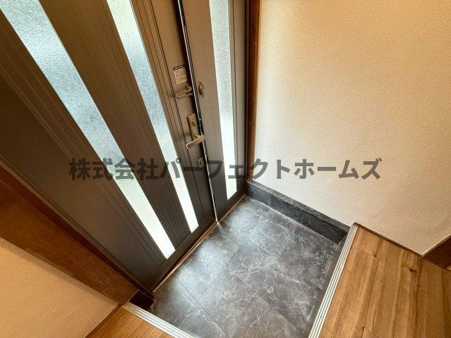 葛原新町戸建　賃貸の玄関|ゆったりとした玄関です