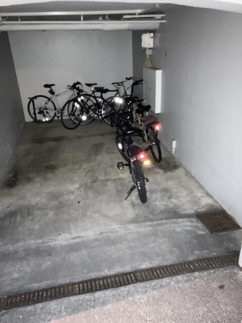 港区六本木７丁目の賃貸マンションの駐車場|駐輪スペース 