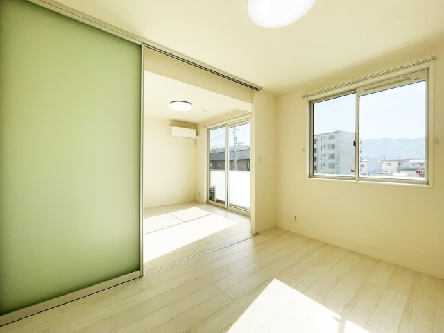 プロヌーブ北矢三　B棟の居間・リビング