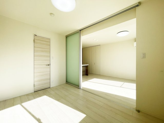 プロヌーブ北矢三　B棟の居間・リビング