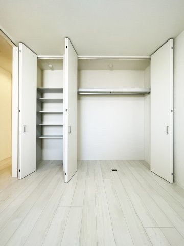 プロヌーブ北矢三　B棟の収納