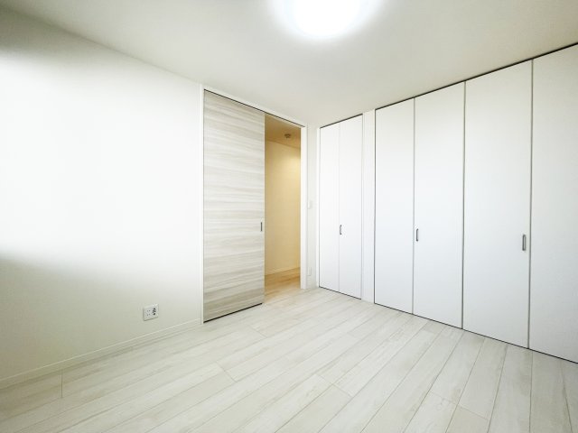 プロヌーブ北矢三　B棟の居間・リビング