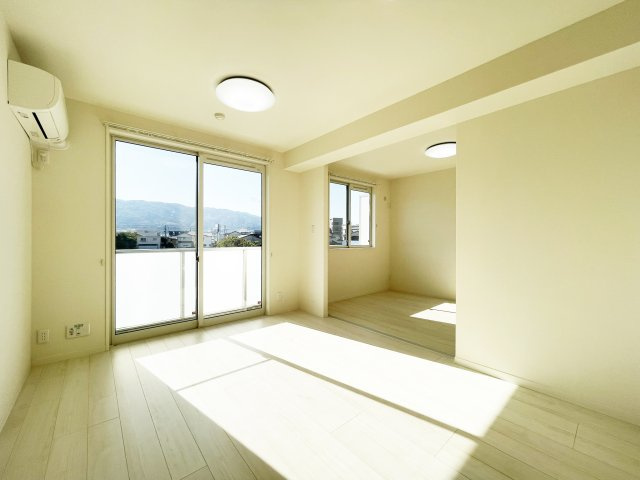 プロヌーブ北矢三　B棟の居間・リビング