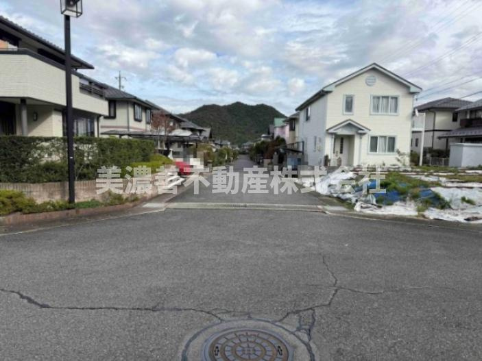 ６６１２９　岐阜市日野南土地の前面道路含む現地写真