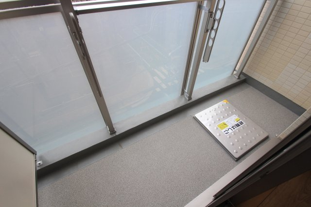 【バルコニー】