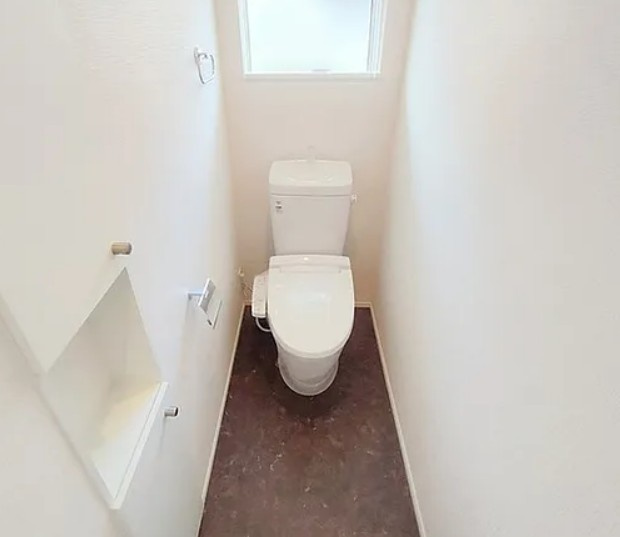 【中古】川越市福田築浅中古住宅のトイレ|シンプルなトイレスペースです♪