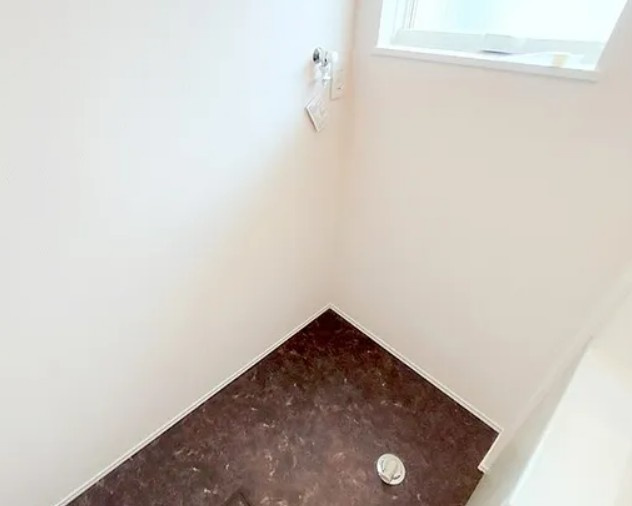 【中古】川越市福田築浅中古住宅のランドリースペース