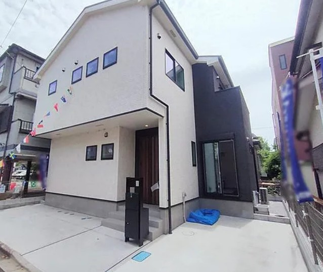 【中古】川越市福田築浅中古住宅の外観|陽当り良好！内覧すぐご案内できます！