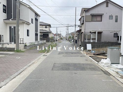 【前面道路含む現地写真】 | 【仲介手数料０円】高座郡寒川町倉見　新築一戸建て　3号棟　全3棟 | 高座郡寒川町倉見　新築一戸建て　全3棟