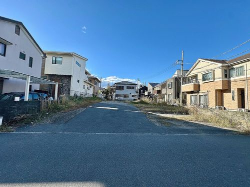 【前面道路含む現地写真】 | 【仲介手数料０円】高座郡寒川町倉見　新築一戸建て　全3棟 | 高座郡寒川町倉見　新築一戸建て　全3棟